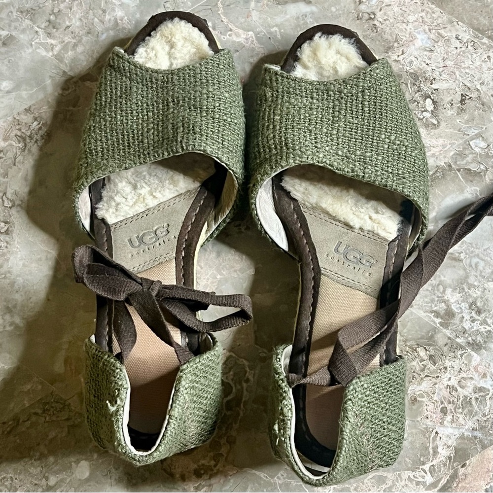 UGG 1652 Mar Woven Espadrille Sandals Sz 9